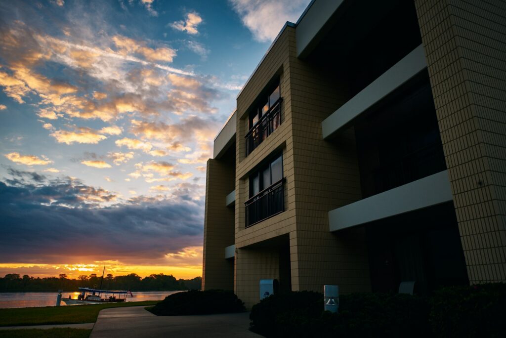 Condos in Orlando: A 2026 Buyer's Guide - DJ & Lindsey Real Estate