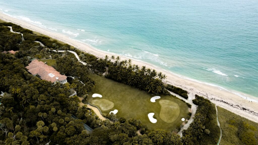 Country club membership in Palm Beach County - DJ & Lindsey Real Estate